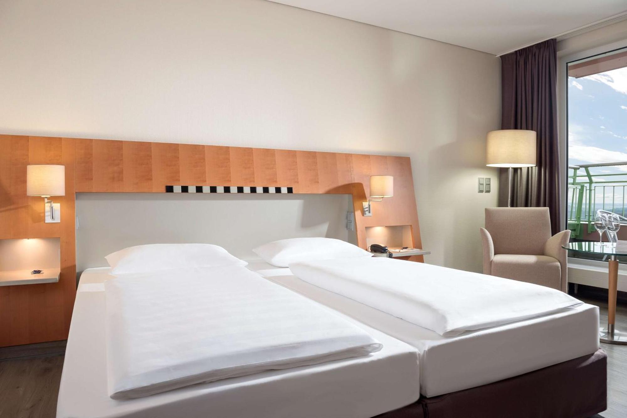 Dorint Am Nuerburgring Hocheifel Hotel Bagian luar foto