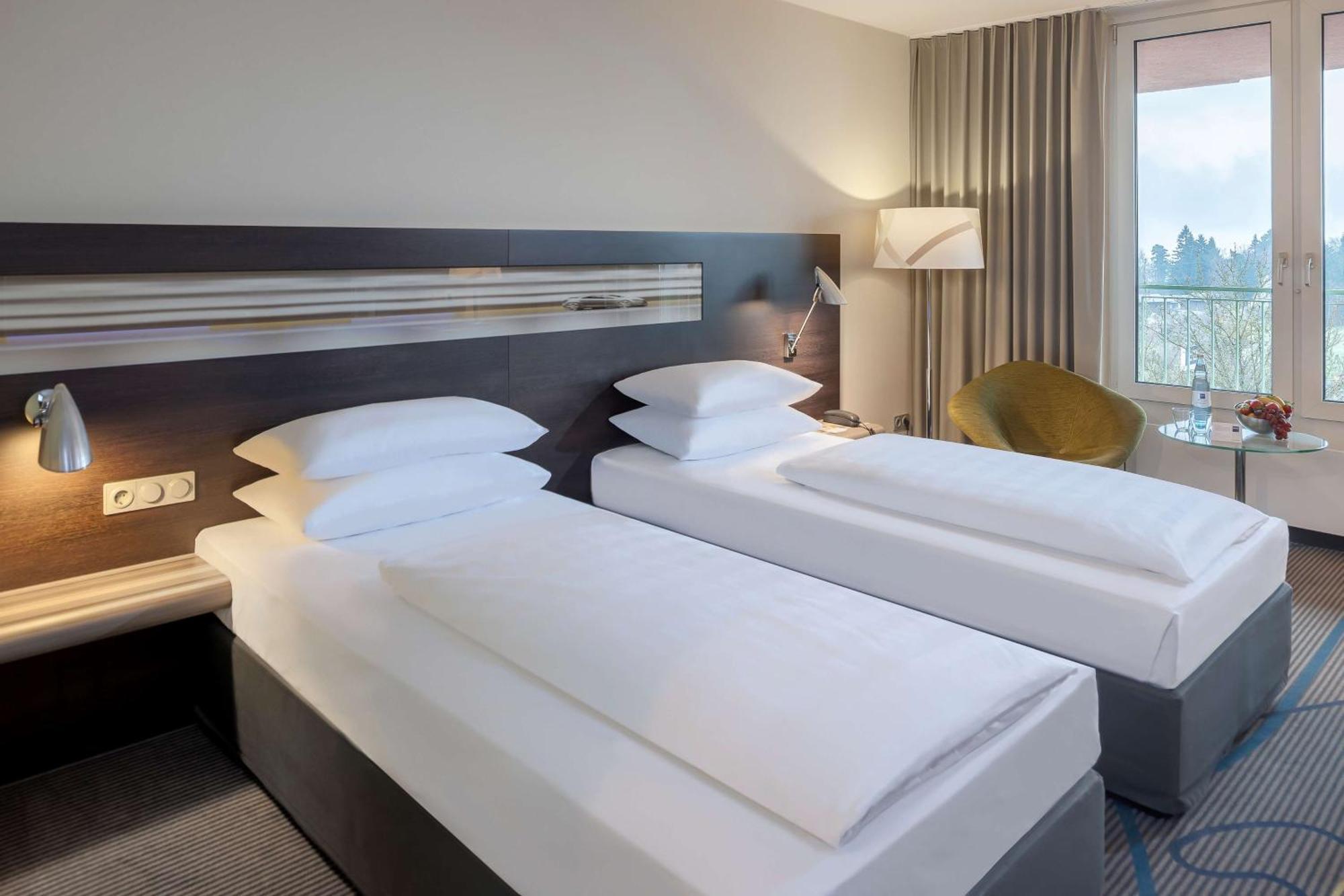 Dorint Am Nuerburgring Hocheifel Hotel Bagian luar foto