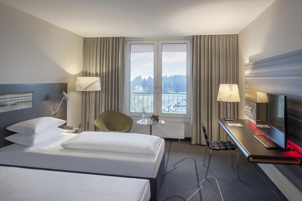 Dorint Am Nuerburgring Hocheifel Hotel Bagian luar foto
